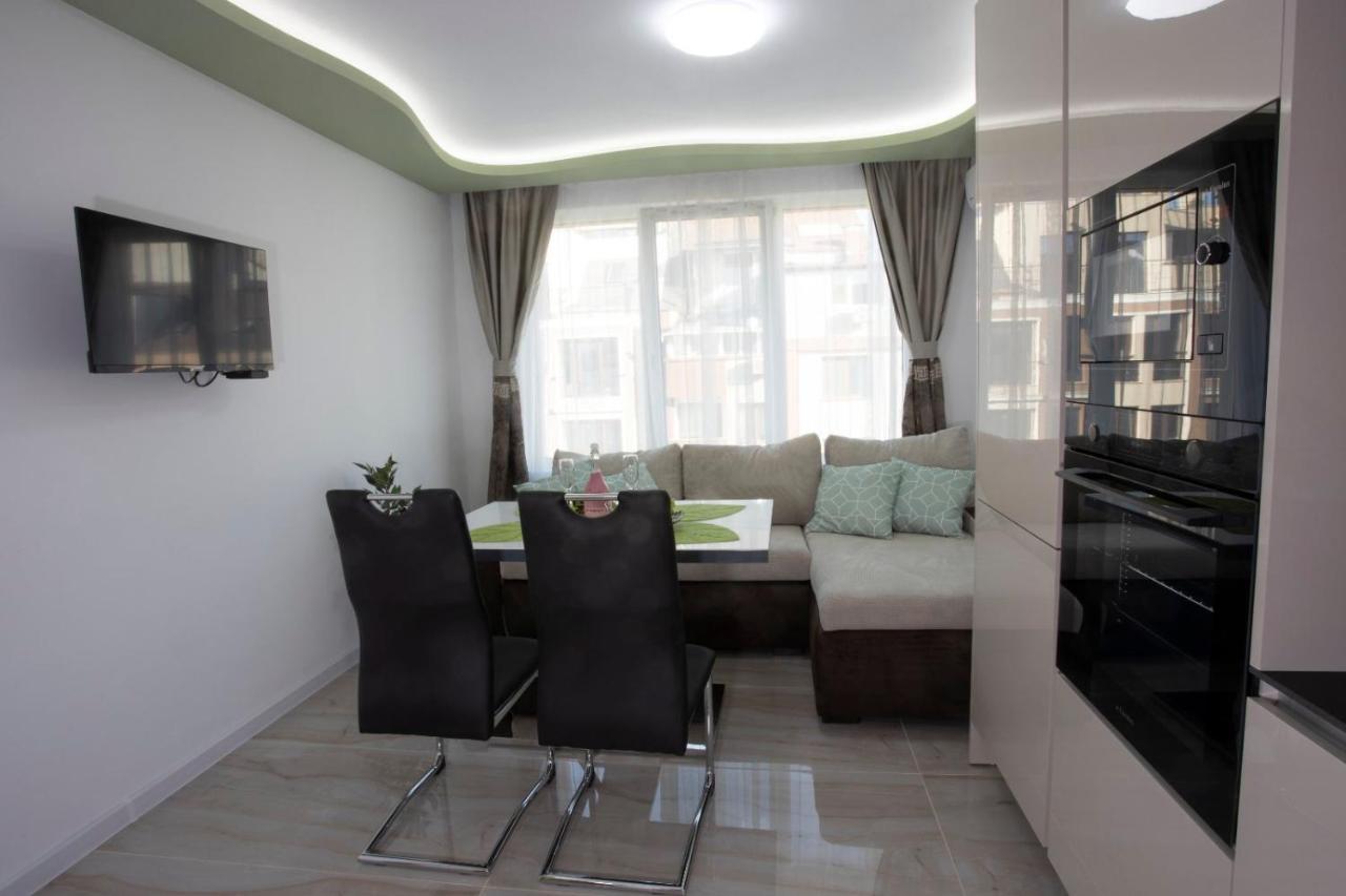 Apartamento Апартамент За Гости Ивви-2 Burgas Exterior foto